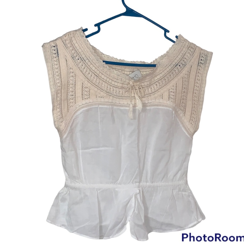 Anthropologie HD in Paris Doves Wings Peplum Crochet Top